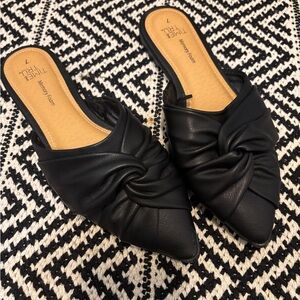 Time and Tru Women's Black Knotted Mules